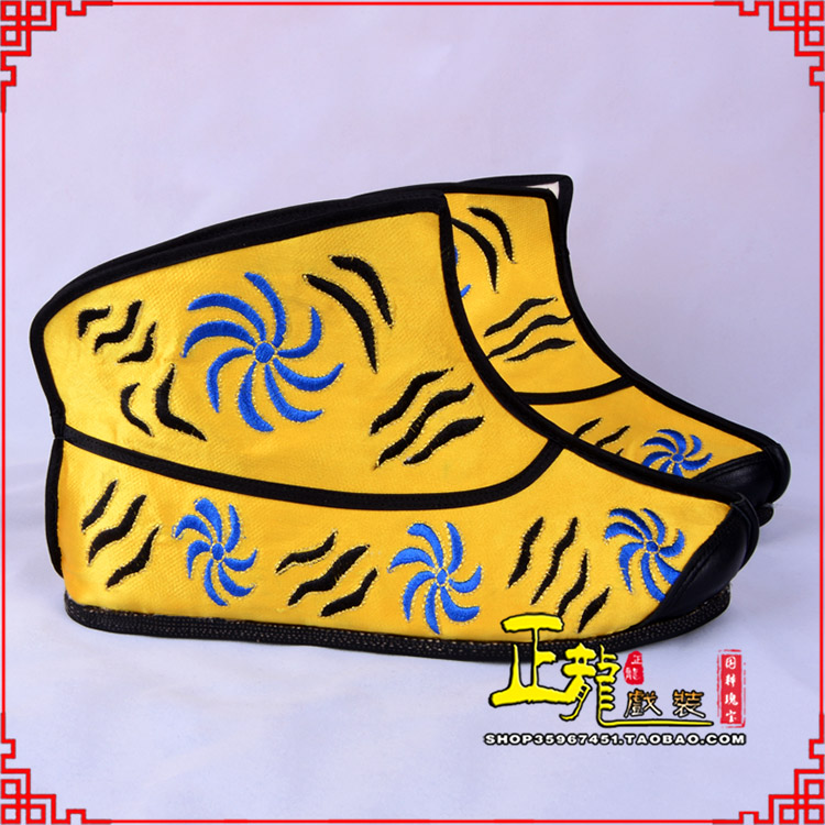 台儿庄.美猴王靴子虎纹靴金黄快靴 猴鞋